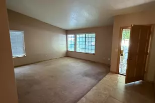 13105 Yellowstone, Victorville, CA 92395 - Photo 14