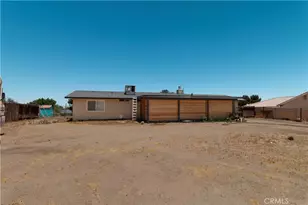 16255 Teton, Victorville, CA 92395 - Photo 24