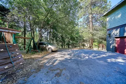 23891 Lakeview, Crestline, CA 92325 - Photo 6