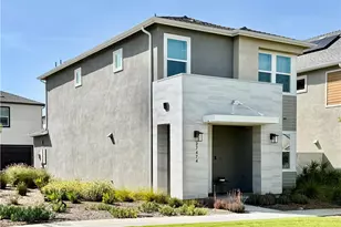 27474 Quiet View Pl, Valencia, CA 91381 - Photo 2