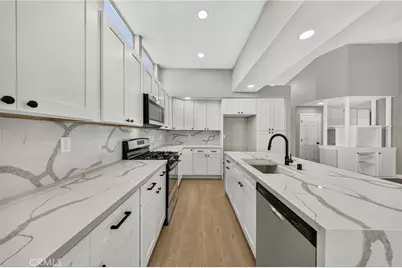 39394 Via Monserate, Murrieta, CA 92563 - Photo 12