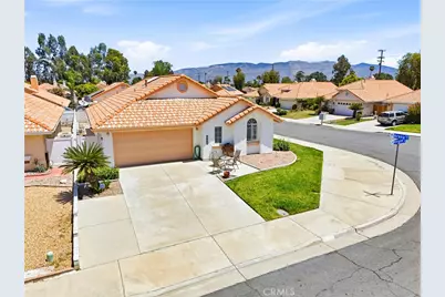 2562 Alegre Avenue, Hemet, CA 92545 - Photo 2
