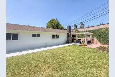 24020 Prospect Valley, Diamond Bar, CA 91765 - Photo 32