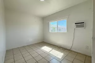 818 E C St, Colton, CA 92324 - Photo 12