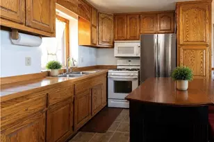 31563 Inspiration Dr, Running Springs, CA 92382 - Photo 6