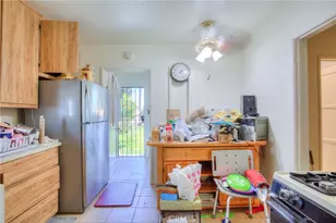 422 E 139th St, Los Angeles, CA 90061 - Photo 12