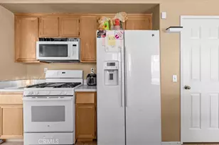 27622 Ethan Allen Way, Menifee, CA 92585 - Photo 8