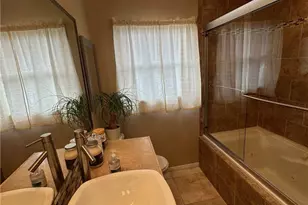 8956 Swinton Ave, Los Angeles, CA 91343 - Photo 28