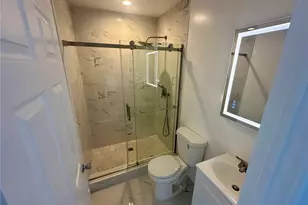 8956 Swinton Ave, Los Angeles, CA 91343 - Photo 52