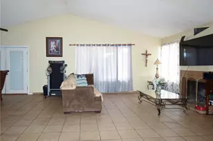 8416 Reseda Ave, Fontana, CA 92335 - Photo 6