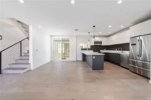 113 1/2 N Manhattan, Los Angeles, CA 90004 - Photo 8
