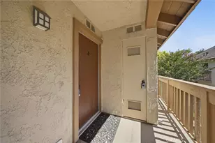 127 Lemon, Irvine, CA 92618 - Photo 2