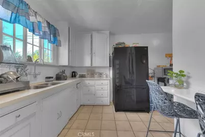 801 S Hicks Avenue, Los Angeles, CA 90023 - Photo 18