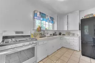 801 S Hicks Ave, Los Angeles, CA 90023 - Photo 16
