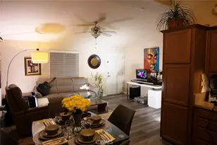 327 W Wilson Street, Costa Mesa, CA 92627 - Photo 6