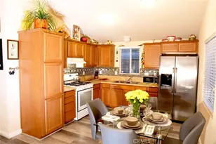 327 W Wilson Street, Costa Mesa, CA 92627 - Photo 4