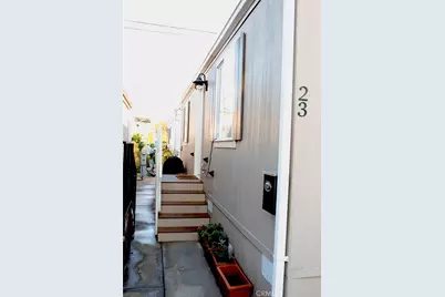 327 W Wilson Street #23, Costa Mesa, CA 92627 - Photo 2
