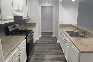 121 S Wilson, Pasadena, CA 91106 - Photo 16