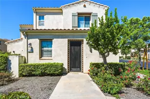 11521 Cararra Ln, Northridge, CA 91326 - Photo 2