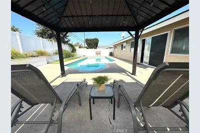 404 Juniper, Brea, CA 92821 - Photo 2