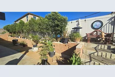8221 Muir Lane, Riverside, CA 92507 - Photo 32