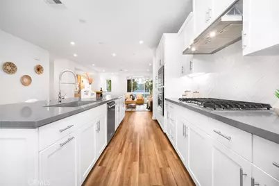 122 Schick, Irvine, CA 92614 - Photo 8