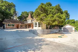 26251 Ravenhill Rd, Canyon Country, CA 91387 - Photo 44