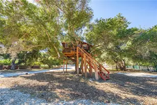 26251 Ravenhill Rd, Canyon Country, CA 91387 - Photo 56