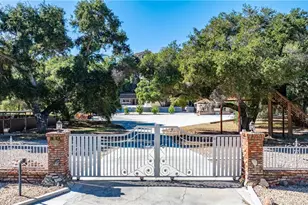 26251 Ravenhill Rd, Canyon Country, CA 91387 - Photo 6