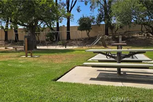 1961 Overland, Colton, CA 92324 - Photo 12