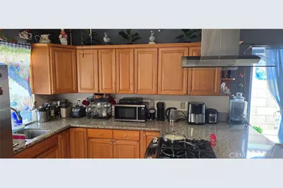 1961 Overland, Colton, CA 92324 - Photo 6