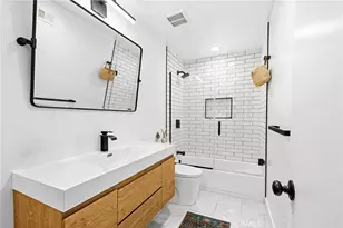 5762 Desert View Dr, La Jolla, CA 92037 - Photo 22