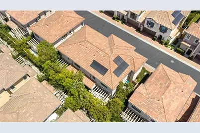 190 Crescent Moon, Irvine, CA 92602 - Photo 54