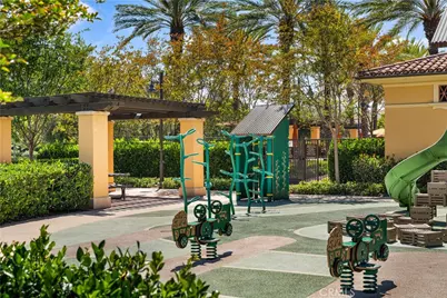 190 Crescent Moon, Irvine, CA 92602 - Photo 70