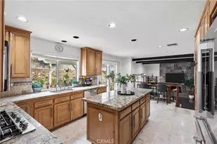 20224 Chapter, Woodland Hills, CA 91364 - Photo 10