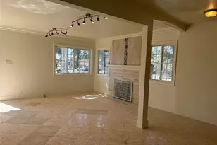2101 S Sycamore, Santa Ana, CA 92707 - Photo 2