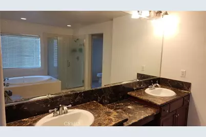 19820 Ellis Henry Court, Newhall, CA 91321 - Photo 8