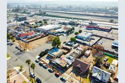 584 E H Street, Colton, CA 92324 - Photo 8