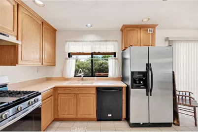 10387 Kern, Hesperia, CA 92345 - Photo 14