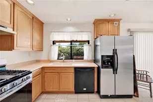 10387 Kern, Hesperia, CA 92345 - Photo 14