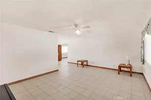 10387 Kern, Hesperia, CA 92345 - Photo 8