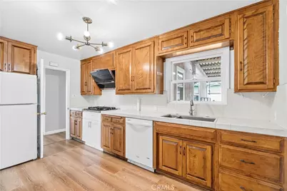 1422 N Sultana, Ontario, CA 91764 - Photo 10