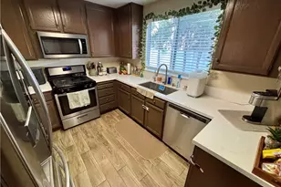 2522 W Calle Vista, Rialto, CA 92377 - Photo 14