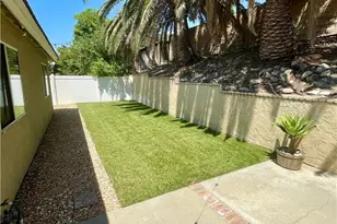 2522 W Calle Vista, Rialto, CA 92377 - Photo 8
