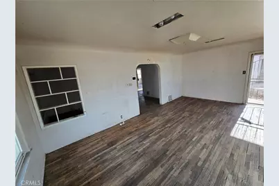 116 E Fredrick St, Barstow, CA 92311 - Photo 2