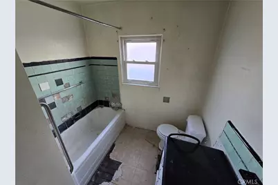 116 E Fredrick St, Barstow, CA 92311 - Photo 8