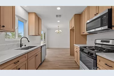 7776 Hemlock, Hesperia, CA 92345 - Photo 16
