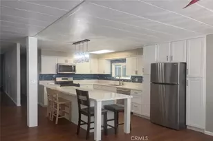 175 N Manzanita Ct, San Jacinto, CA 92582 - Photo 2