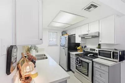 1328 Primrose Street #4, Upland, CA 91786 - Photo 12