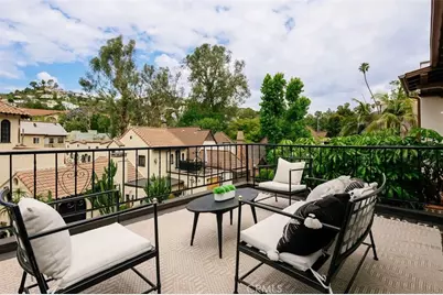 2050 N Las Palmas Avenue, Los Angeles, CA 90068 - Photo 8